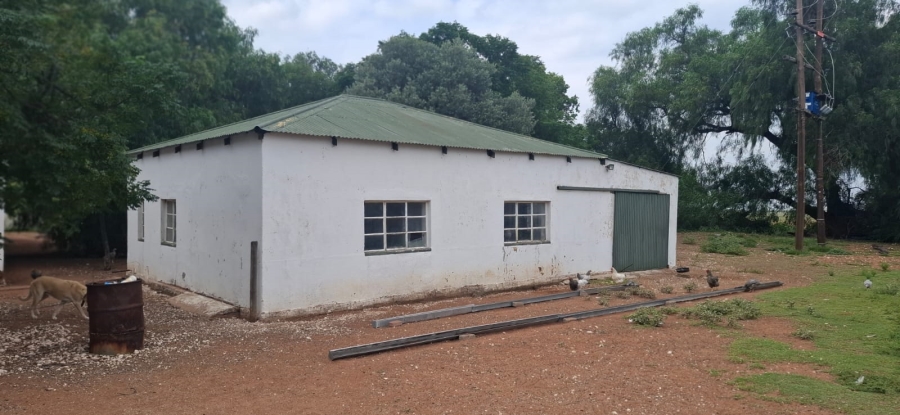 Commercial Property for Sale in Dealesville Free State